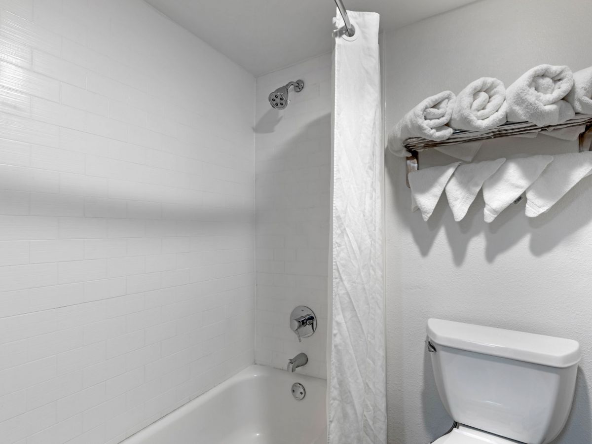 Budget Rooms & Suites Bowling Green KY VetteCity Hotel Bowling Green